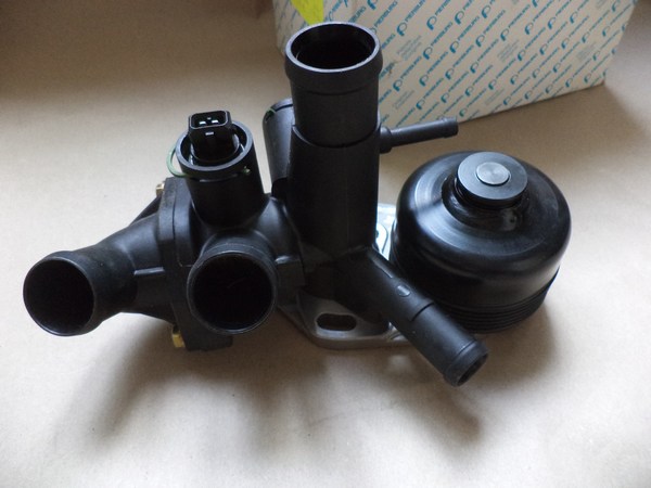 n°da32 pompe a vide VW Polo 2 2F pierburg 031145101E 713983500 neuve NOS vacuum DPA86