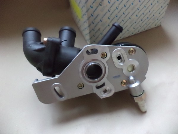 n°da32 pompe a vide VW Polo 2 2F pierburg 031145101E 713983500 neuve NOS vacuum DPA86
