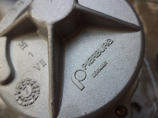 n°da36 pompe a vide VOLVO 440 460 740 S40 pierburg neuve 72117215E NOS vacuum DPA86