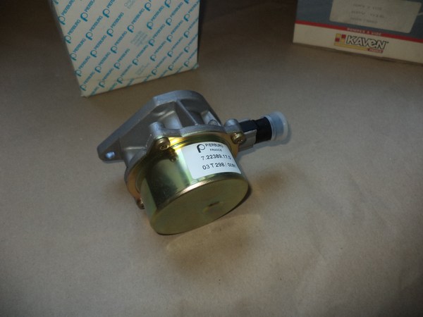 n°da39 pompe a vide Reanult 1.5dci kangoo clio 2 megane 2 scenic 2 pierburg neuve 722389170 8200083165 DPA86