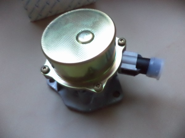 n°da39 pompe a vide Reanult 1.5dci kangoo clio 2 megane 2 scenic 2 pierburg neuve 722389170 8200083165 DPA86