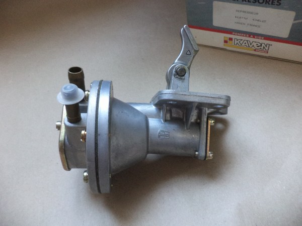 n°da43 pompe a vide VOLVO 264 265 262 262C pierburg neuve 72018400 1328559 NOS vacuum DPA86