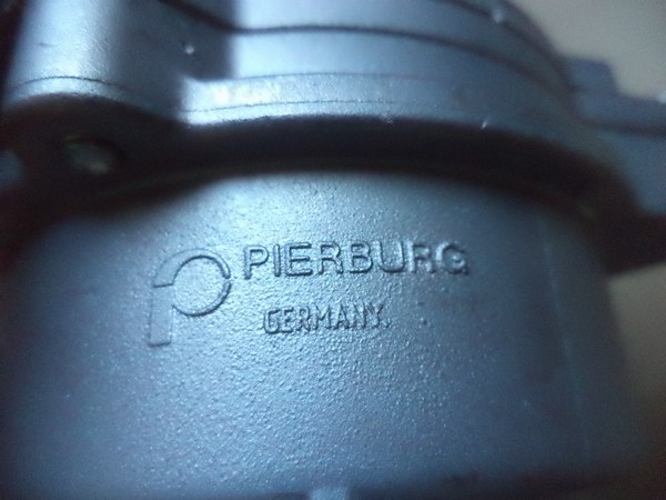 n°da44 pompe a vide Reanult laguna 1 2.2D pierburg neuve 72166610 7700858480 NOS DPA86