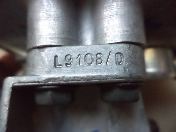 n°da46 pompe a vide Peugeot 504 505 604 J5 J7 J9 95010140 456516 neuve NOS vacuum DPA86