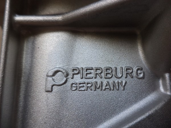 n°da47 pompe a vide VW transporter T4 LT28 LT40 pierburg neuve 72230062 075145101A NOS DPA86