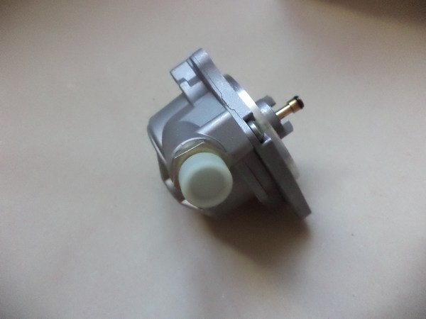 n°da48 pompe a vide Opel astra F vectra A / B pierburg neuve 90285417 72122354 vacuum DPA86