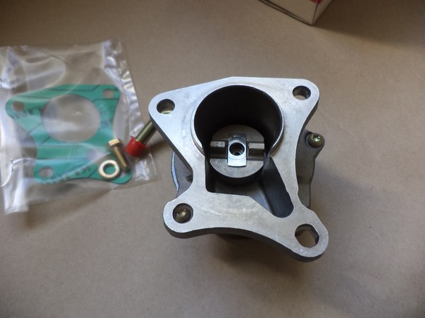 n°da51 pompe a vide RENAULT 1.9D express clio R19 RM300 neuve NOS vacuum DPA86