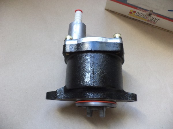 n°da53 pompe a vide Renault 2.1 R18 R20 R21 R25 R30 espace trafic RM neuve NOS vacuum DPA86