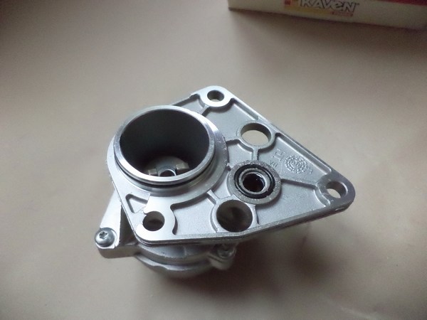 n°da58 pompe a vide CITROEN jumper xantia ZX C15 C25 205 306 pierburg 721174950 neuve NOS DPA86