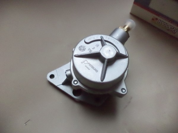 n°da58 pompe a vide CITROEN jumper xantia ZX C15 C25 205 306 pierburg 721174950 neuve NOS DPA86