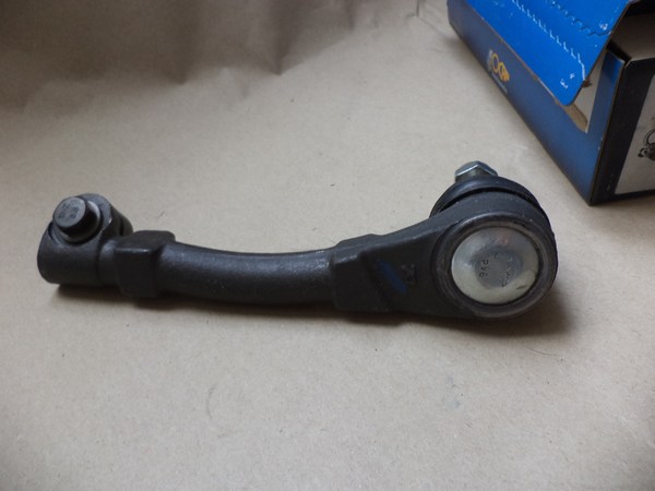 n°da67 rotule direction droit RENAULT CLIO 2 OCAP 0281300 neuve DPA86
