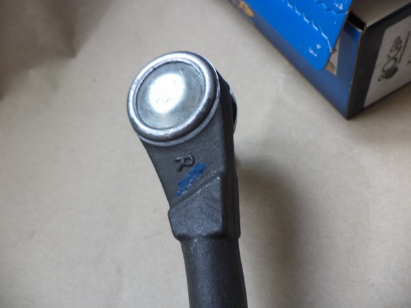 n°da67 rotule direction droit RENAULT CLIO 2 OCAP 0281300 neuve DPA86